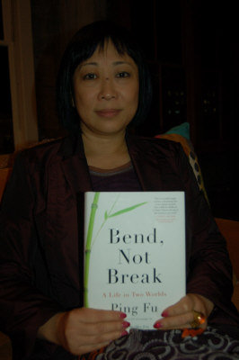 3D軟體公司「傑魔」創辦人傅蘋,發表個人自傳「Bend, Not Break」,與讀者分享人生經歷與哲學。(記者蔡明容/攝影)