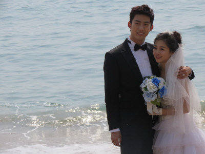 鬼鬼(右)、2PM玉澤演在「我們結婚了」節目,有超高人氣。(圖:寶麗來提供)