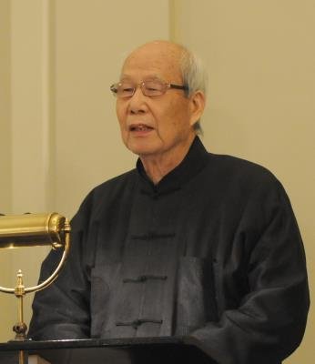 作家王鼎鈞在夏志清追思會致詞。(記者許振輝/攝影)