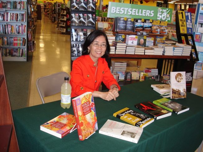 令狐萍新書發布會，2012 年 6 月 2 日。