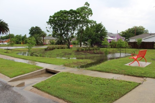 紐奧良市首座雨花園位於市區東北部的尚提利住宅區。(紐奧良再開發局提供)