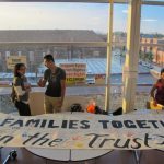 移民大集會 籲朗納簽署信任法