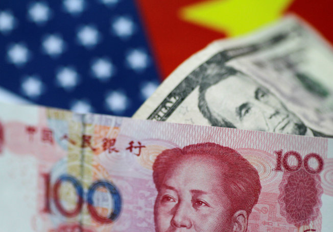 瑞银分析:若贸易战恶化 人民币兑美元恐贬至7.5