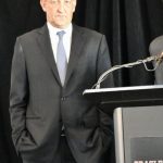 與妻在公園衝突 巨人隊總裁停職停薪