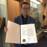 中國科幻作家劉慈欣 獲布蘭岱斯大學榮譽文學博士學位