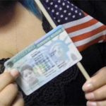 「我的綠卡申請快攔下來…」 華人最易踢到的鐵板:白卡長照福利