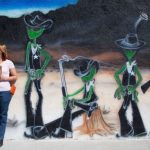 賭城瘋外星人 暖身派對一籮筐