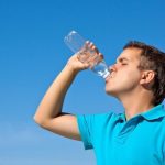 痛風喝梅子汁可改善? 醫:多喝水最好