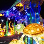 〈圖輯〉Citi Field 燈飾璀璨 華裔家庭打卡勝地-Hello Panda Festival