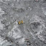 懷特島火山噴發4日 紐西蘭軍方冒險善後 帶回6具遺體