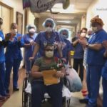 婦人新冠康復出院 護士夾道歡送